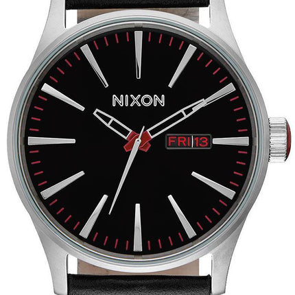 Nixon Quarz Sentry schwarzem Leder A105-000-00 Herrenuhr