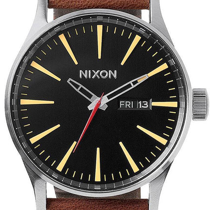 Nixon Quarz Sentry braunem Leder A105-019-00 Herrenuhr
