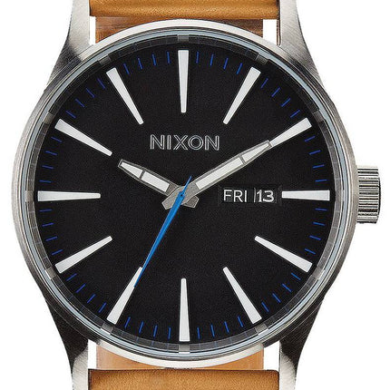 Nixon Quarz Sentry Leder schwarzes Zifferblatt A105-1602-00 Herrenuhr