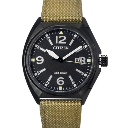 Citizen Eco-Drive Herrenuhr mit grünem Nylonarmband und schwarzem Zifferblatt AW1575-08E, 100 m