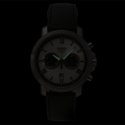 Casio Beside Chronograph Analog Herrenuhr mit Lederarmband, weißem Zifferblatt und Quarzwerk (BMS-500L-7A)