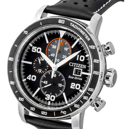 Citizen Brycen Chronograph Herrenuhr mit Lederarmband, schwarzem Zifferblatt und Eco-Drive-Antrieb, Modell CA0649-14E, wasserdicht bis 100 m