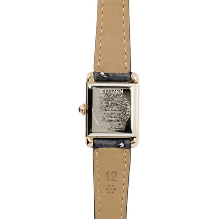Citizen Damenuhr mit analogem Lederarmband, silbernem Zifferblatt und Eco-Drive-Antrieb (EG2799-18W)