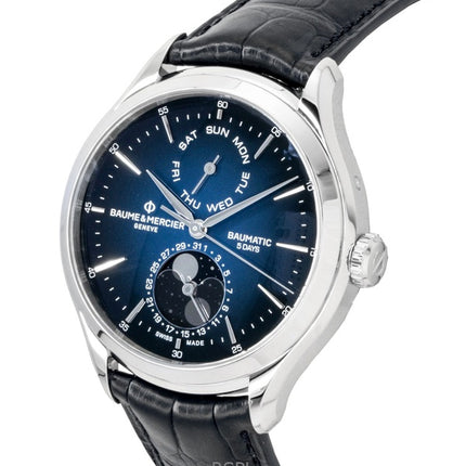 Baume &amp; Mercier Clifton Herrenuhr mit Lederarmband, Mondphase, blauem Zifferblatt und Automatik, Modell M0A10593