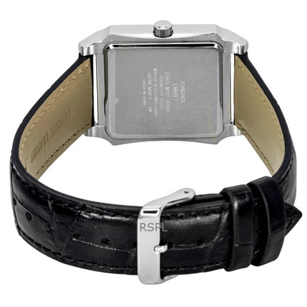 Casio Herrenuhr mit analogem Lederarmband, silbernem Zifferblatt und Quarzwerk, Modell MTP-B190L-7BV