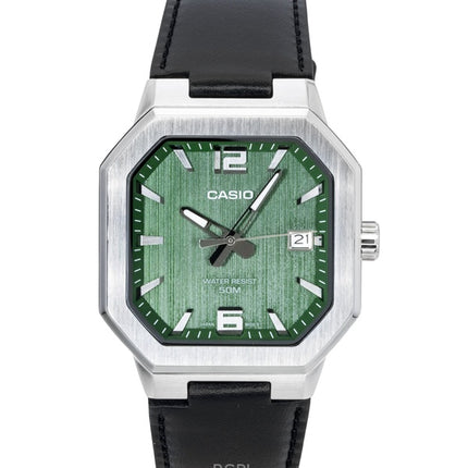 Casio Herrenuhr mit analogem Lederarmband, grünem Zifferblatt und Quarzwerk, Modell MTP-B195L-3AV