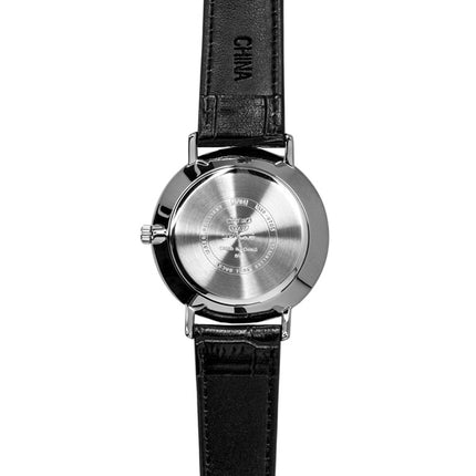 Casio Herrenuhr mit analogem Lederarmband, weißem Zifferblatt und Quarzwerk, Modell MTP-VT05L-7E