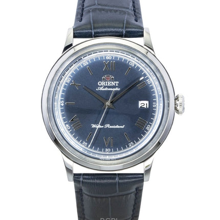 Orient Bambino Classic Herrenuhr mit Lederarmband, marineblauem Zifferblatt und Automatikwerk (RA-AC0024L)