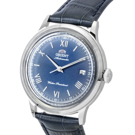Orient Bambino Classic Herrenuhr mit Lederarmband, marineblauem Zifferblatt und Automatikwerk (RA-AC0024L)