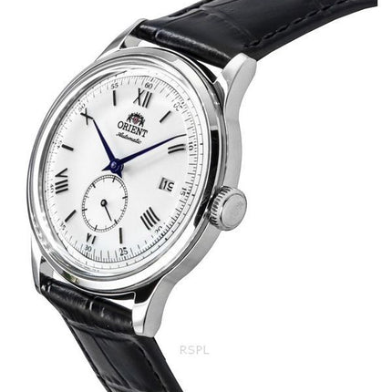 Orient Classic Bambino Version 2 Kleine Sekunde Schwarzes Lederarmband Silbernes Zifferblatt Automatik RA-AP0104S Herrenuhr