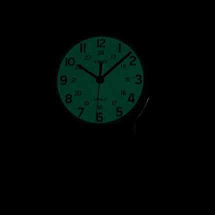Timex Weekender Slip durch Indiglo T2N745 Unisex Quarzuhr