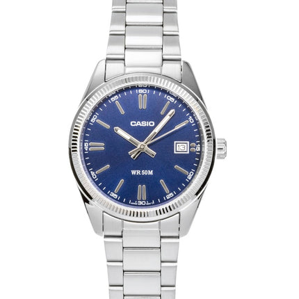 Casio Analog-Uhr aus Edelstahl mit blauem Zifferblatt, Quarzwerk, UTP-1302PD-2A1V, Unisex