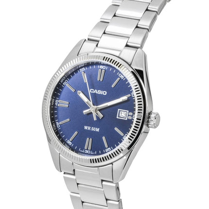 Casio Analog-Uhr aus Edelstahl mit blauem Zifferblatt, Quarzwerk, UTP-1302PD-2A1V, Unisex