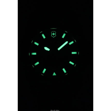 Victorinox INOX Kautschukarmband, schwarzes Zifferblatt, automatische Taucheruhr 242023-1, 200 m, Herrenuhr mit Geschenkset