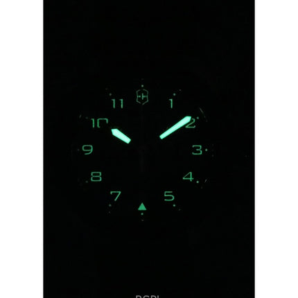 Victorinox Swiss Army Chronograph Kautschukarmband Schwarzes Zifferblatt Quarz 242050 100M Herrenuhr