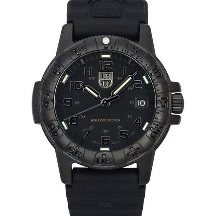 Luminox Leatherback SEA Turtle Silikonarmband, schwarzes Zifferblatt, Quarz XS.0301.BO.L 100M Herrenuhr