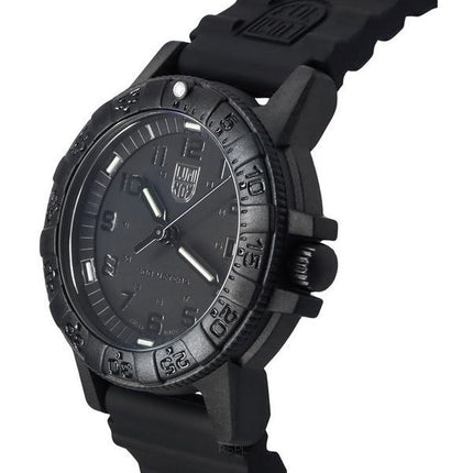 Luminox Leatherback SEA Turtle Silikonarmband, schwarzes Zifferblatt, Quarz XS.0301.BO.L 100M Herrenuhr