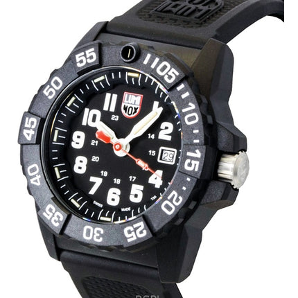 Luminox Navy Seal Taucheruhr mit Kautschukarmband, schwarzem Zifferblatt, Quarzwerk, XS.3501.F, 200 m, Herrenuhr