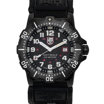 Luminox Navy Seal Militär-Taucheruhr mit Kautschukarmband und schwarzem Zifferblatt, XS.4231.SET, 200 m, Herrenuhr mit Geschenkset