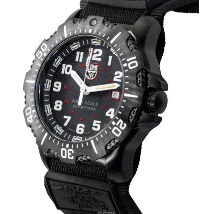 Luminox Navy Seal Militär-Taucheruhr mit Kautschukarmband und schwarzem Zifferblatt, XS.4231.SET, 200 m, Herrenuhr mit Geschenkset